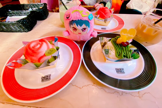 バエるカフェに行きました