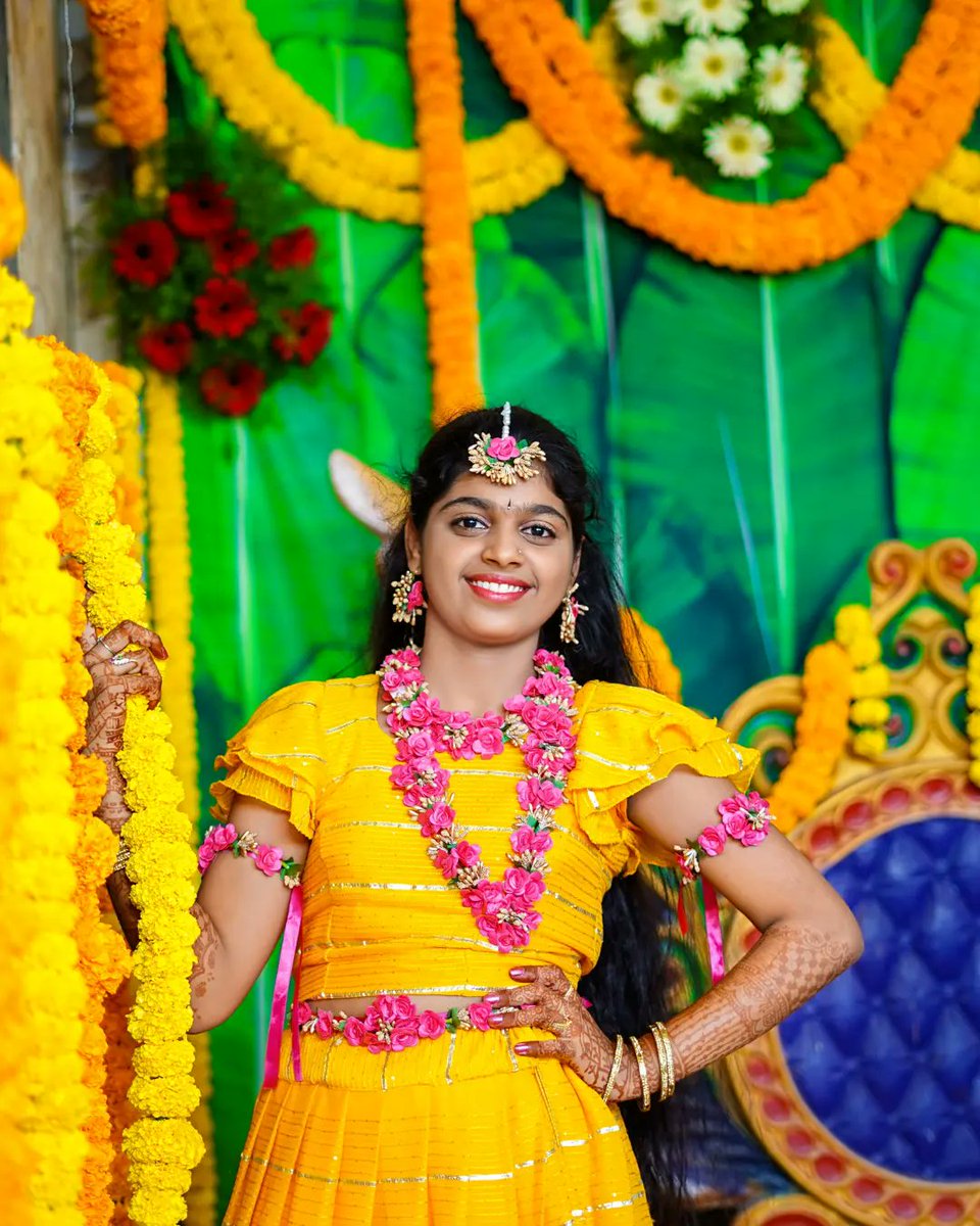 AnilVisuals's tweet photo. "Most memorable moments"💛🥰
*
*
*
*
*
*
*
*
*
*
*
*
*
*
*
*
*
#halfsareeceremony #trendingphotography #anilvisuals #weddingphotography #trendingphotography #outdoorcoupleshoot #latestpostininsta #preweddingphotography #cinematicphotography #postweddingphotography https://t.co/Y5HjNhDrjP