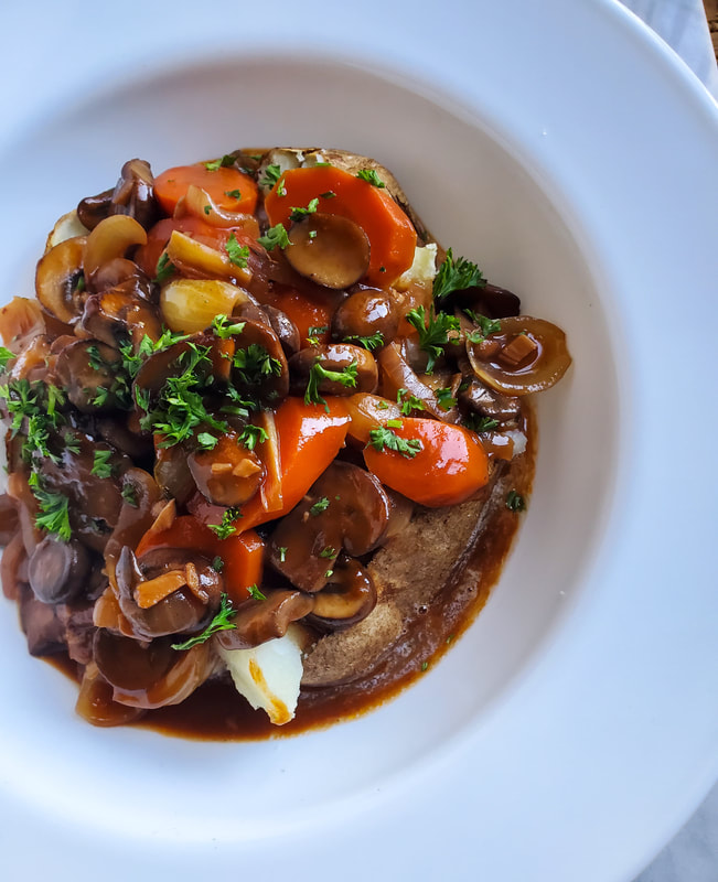 happyveg1986's tweet photo. #ThrowbackThursday My 2 favourite #recipes from last May <3
Mushroom Bourguignon
https://t.co/PnnrK0K14g
Meatball & Ricotta Stuffed Shells
https://t.co/SQNwC5XVar
#vegetarian #recipes #Food #Foodies #goodeats #throwbackrecipes #archives #bourguignon #stuffedshells https://t.co/z0v0GmfFdq