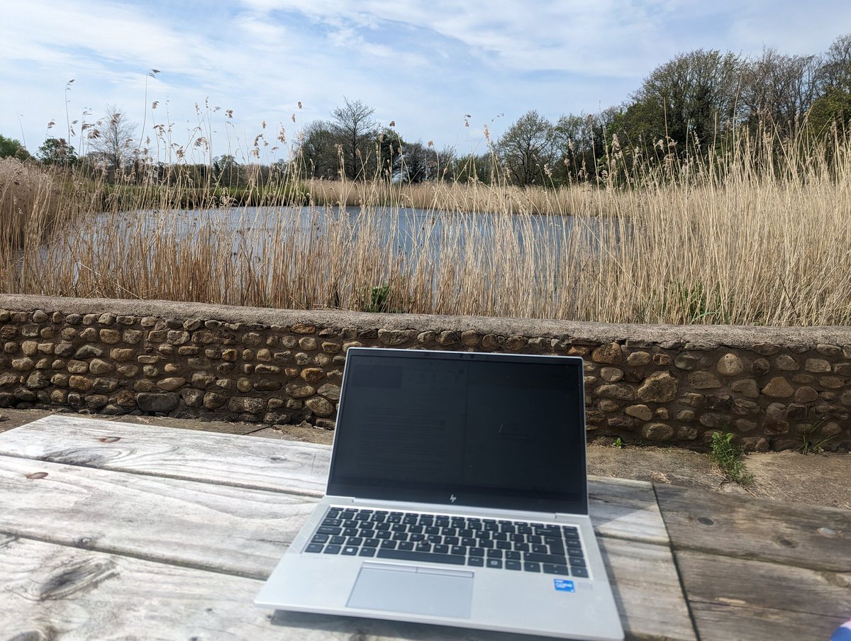 A lovely spot to write and think for day 2 of the <a href="/CumbriaUni/">University of Cumbria</a> UoConnectED #WritingRetreat. 

@DrHelenKara and <a href="/AMLTaylor66/">Dr Amanda ML Taylor-Beswick #digicritical</a> can we add this tweet to the total word count? 😅

#ForrestHills