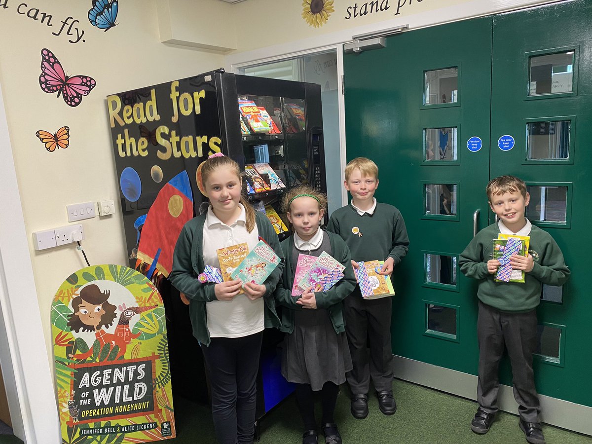 BaderPrimary's tweet photo. Our next group of superstars in school to reach the sun 🌞 for the THIRD time with our #ReadfortheStars home reading 📚 📕 initiative. A very BIG well done to these children!!!🥇 🥇🥇👏 #RRSArticle28 https://t.co/If97NuDLgv