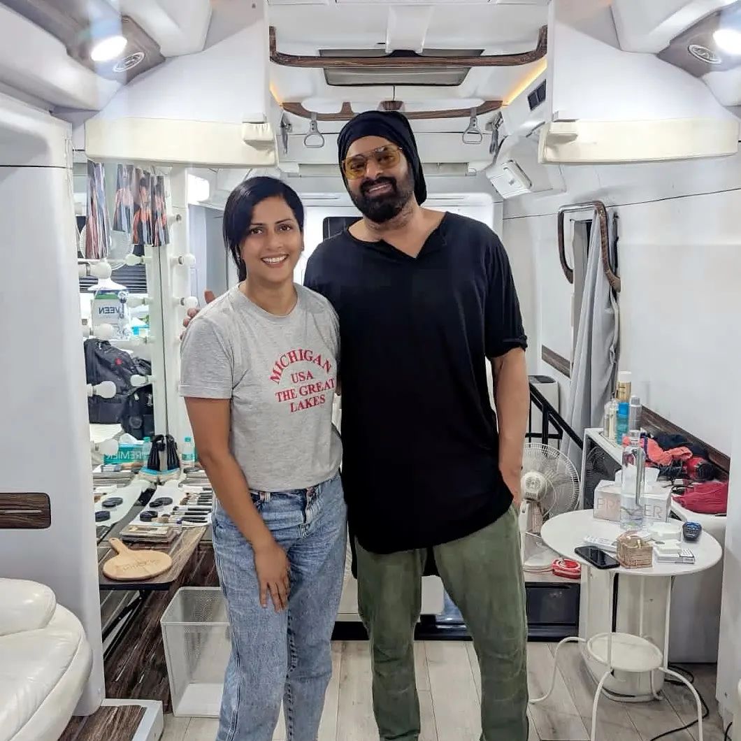 teamSalaar_'s tweet photo. #Prabhas in #Salaar sets 😍🔥 https://t.co/lVPXEclgI7