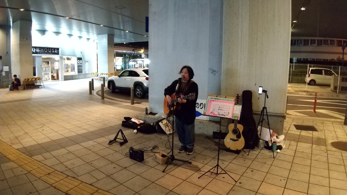 tamapong's tweet photo. 飛び入り枠！タスクさん！
何ミネーション✨
#大曽根
#路上ライブ
#Tasku https://t.co/6owXO9EdNp