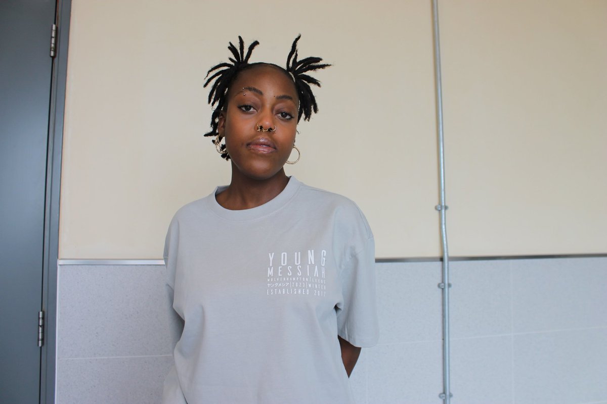 YMOfficially's tweet photo. https://t.co/ko0gc3xm3w

YM 2023 WINTER COLLECTION
TEE IN ASPHALT BLUE

Worn by @jadeimani77 https://t.co/FOmUGVoUel