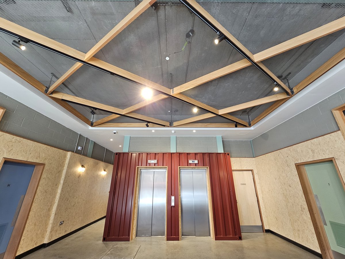 HalsallConstruc's tweet image. Take a peak below at pics from our commercial units at Cargo Work in the centre of Bristol! 👇 Keep an eye on our page for our case study coming soon with more details and pics of this absolute dream worthy commercial space! 👀
#Bristol #OfficeGoals #Construction #NewBuild