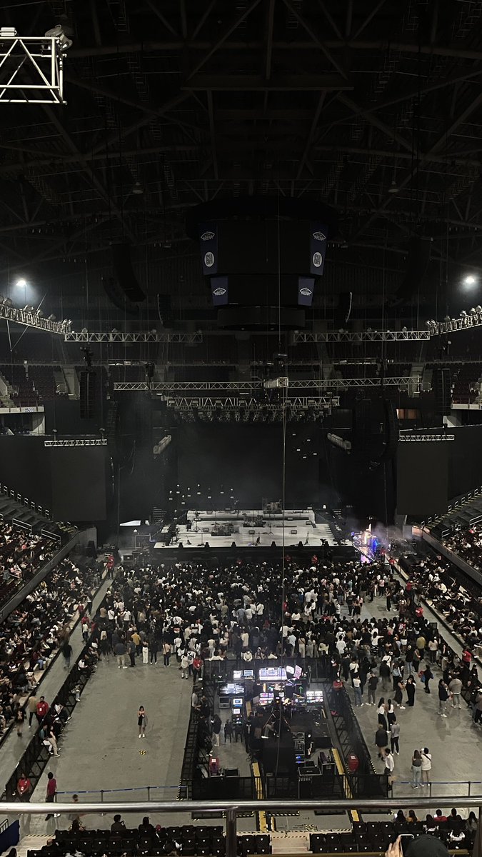 iamjave's tweet photo. TAGAL #THE1975inManila2023 https://t.co/dzFu2l8oVU