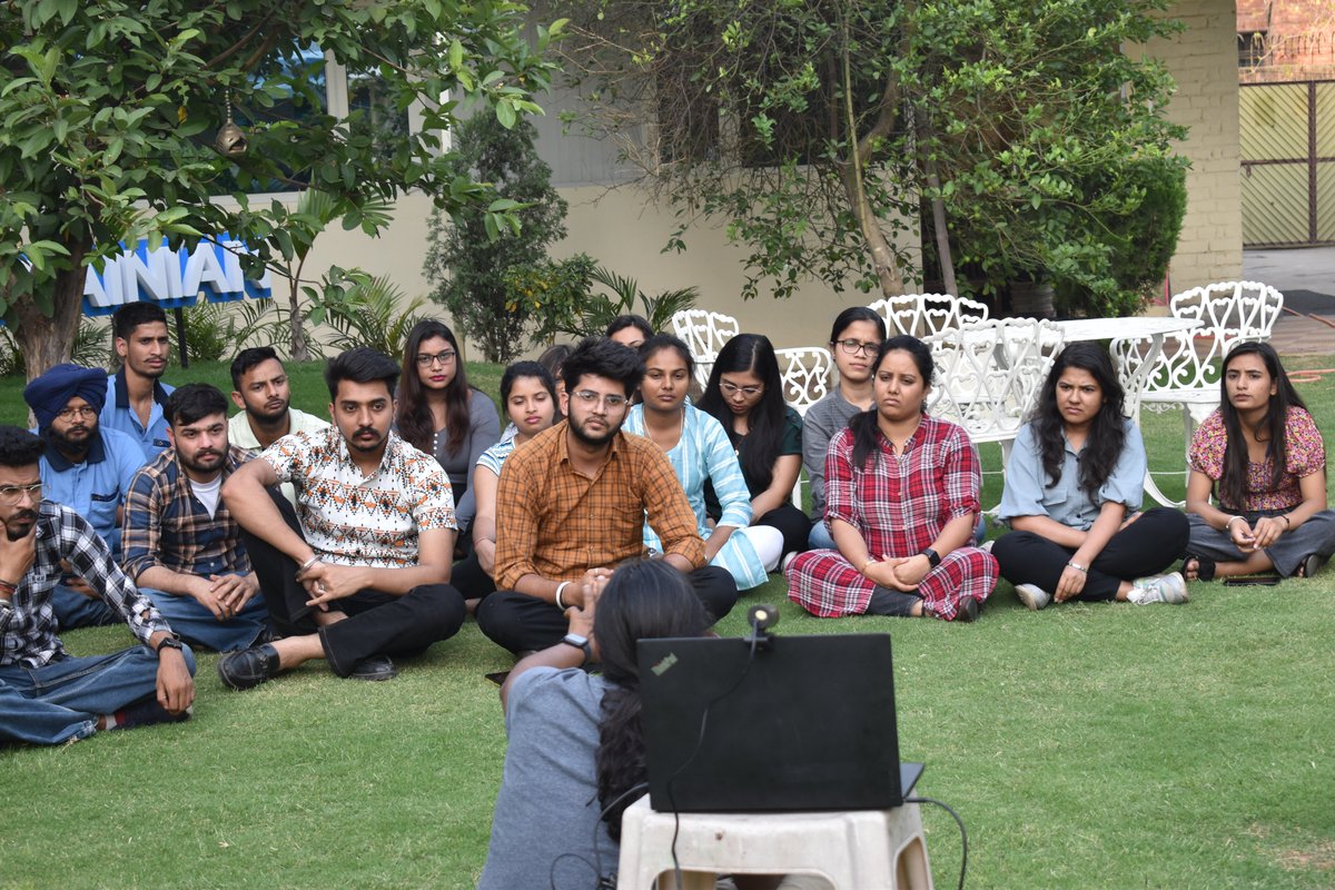 cybrainsoftware's tweet photo. On April 28, @join2manish shared his life journey and learnings with our team at @cybrainsoftware

#ManishPandey #BadeBhaiya #JoshTalks #ContentCreation #DigitalMarketing #TeamCybrain #ProductiveSession #cybrainian #cybrainsoftwaresolutions #content #team #thankyou #software https://t.co/pSG0gn954T
