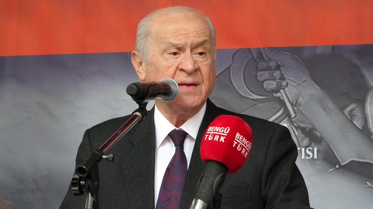MHP lideri Devlet Bahçeli: Kılıçdaroğlu'na verilecek her oy Kandil'e gidecek

turkgun.com/mhp-lideri-dev…