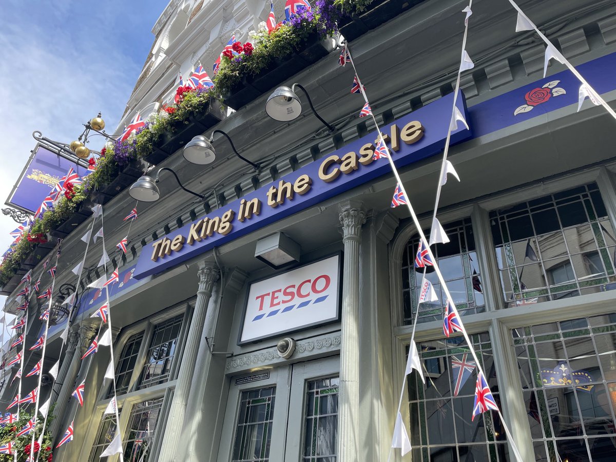 LJretail's tweet photo. Warm reception and wonderful food at the ⁦@Tesco⁩ pub pop-up - a great interpretation of the best of British https://t.co/OB0ocl3PBD