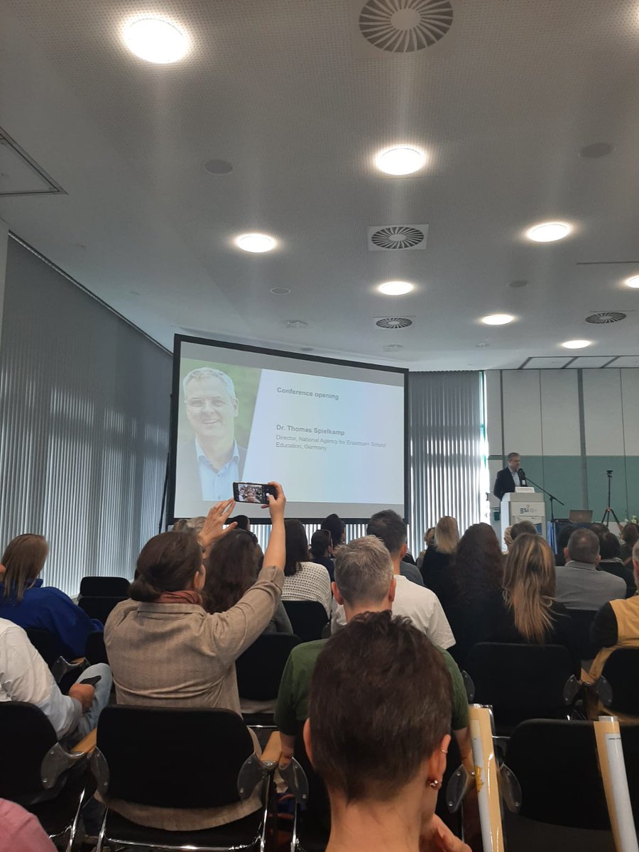 Collège Edmond Lucien Valard de Saint-Esprit tweet media