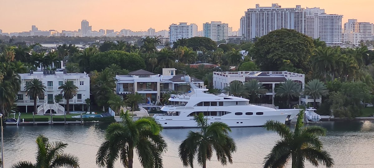 garethbellamy14's tweet photo. #Miami tick in the box https://t.co/jGqxY702YO