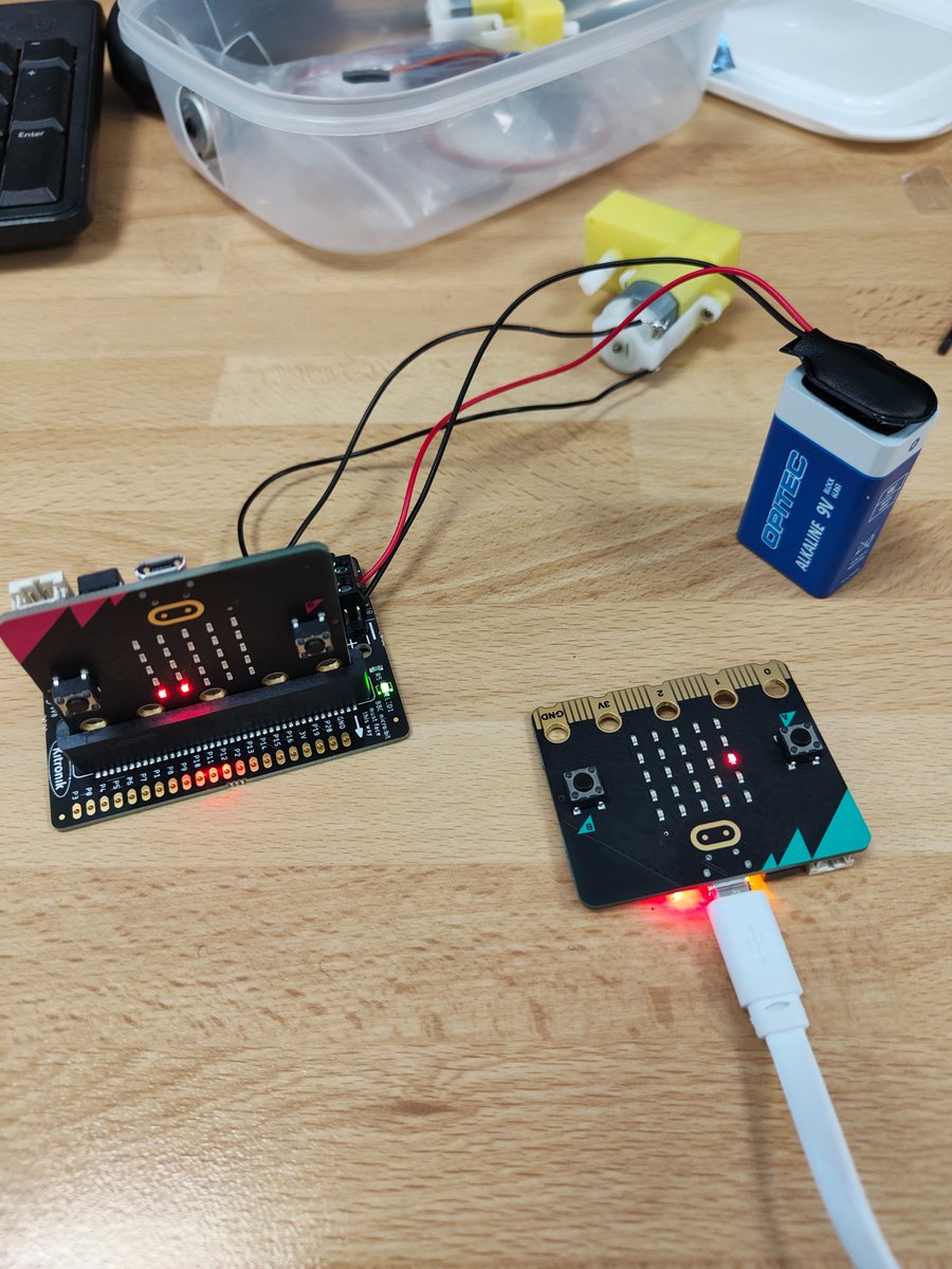 WWETB_DLCluster's tweet image. Another fabulous day of learning with Micro:bits @SETUIreland Engineering Technology Applied Robotics Lab with Jason Berry &amp;amp; the @WWETBofficial Engineering teachers. This is a very exciting collaboration #SETU #WWETB #Microbits #learningandcollaboration
