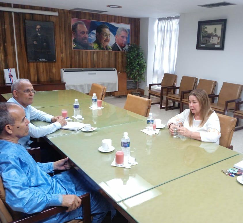 Sostuve encuentro con el Secretario General de la Unión General de Trabajadores del Frente Polisario, Salama Brahim El Bachir. Intercambiamos sobre el excelente estado de las relaciones con el Frente Polisario,donde ratifiqué el apoyo del #PCC al pueblo y la causa saharaui.