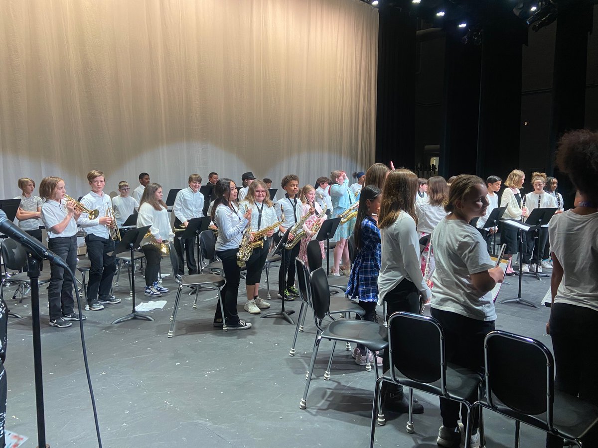 Royalview &amp; Edison 5th Grade Bands rocked the house last night.  What progress they made from the start of the year until now!  Thanks Mrs. Michalski &amp; Mrs. Parker!
#weschools