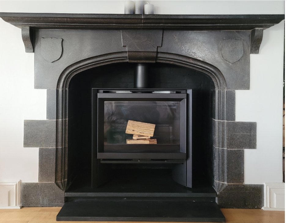 KernowFires's tweet photo. What a difference a fire makes 😍🔥

Get a quote to transform your fireplace today: https://t.co/RN35rZKdoB

#fireplace #cornish #cornishhome #cornishinterior #hetas #woodburner #fire #heating #interior #design #stuv #holidayhomeincornwall https://t.co/AQlglnADFf