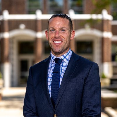 chief_officers's tweet photo. We would like to take a moment to congratulate DR. BILL BRADFORD!! Dr. Bradford successfully defended his dissertation yesterday. The Office of School Leadership is very proud of you! @BBradfordFCPS @FCPSKY #oneofseven #teamnotgroup https://t.co/DNuO0O32jA
