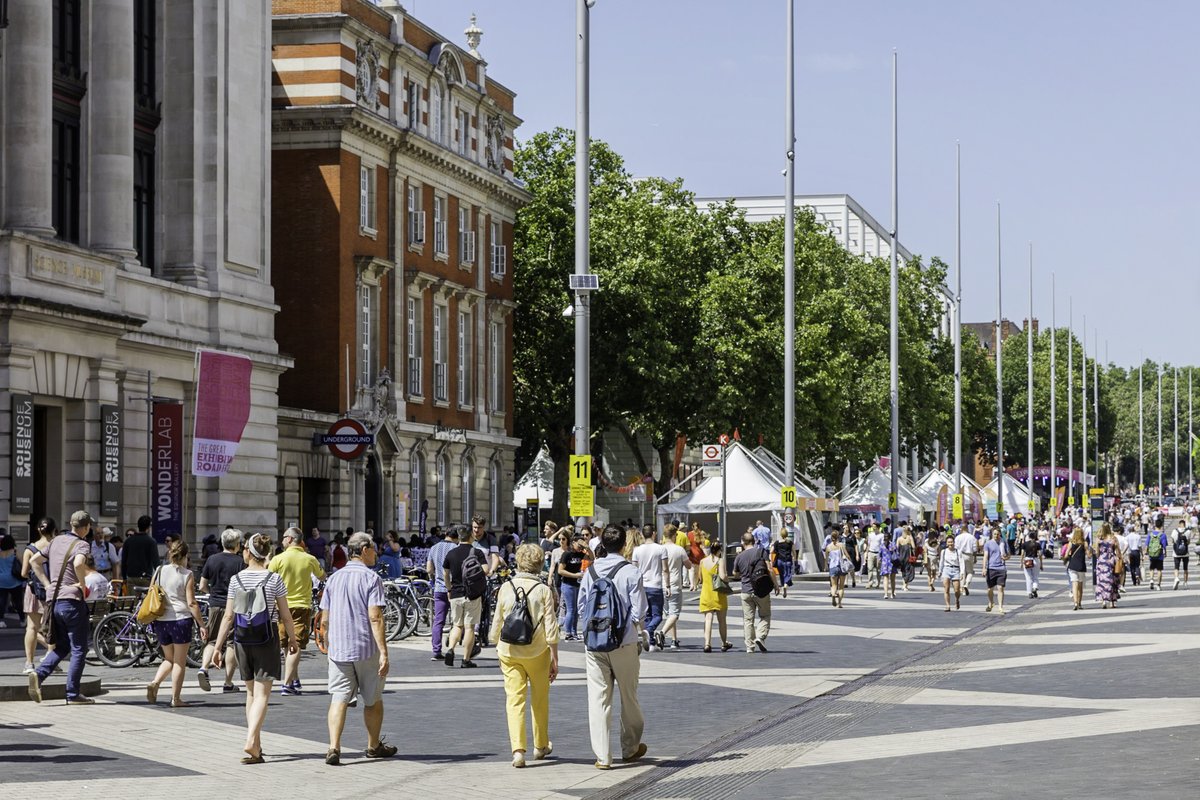 ExRdFestival's tweet photo. The event's proceeds of £186,000 (the equivalent of £33 million today 💸) were used to build the @V_and_A museum, @sciencemuseum, Natural History Museum @NHM_London and the Imperial Institute - now @ImperialCollege - in an area nicknamed #Albertopolis, aka Exhibition Road
🧵5/7 https://t.co/s5vmW8Y8z7