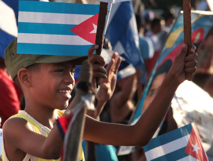 Sólo faltan horas. No olviden nuestra cita al amanecer en las plazas cubanas, para celebrar el Día de los trabajadores y los 205 años de Karl Marx. #ALaPatriaManosYCorazon