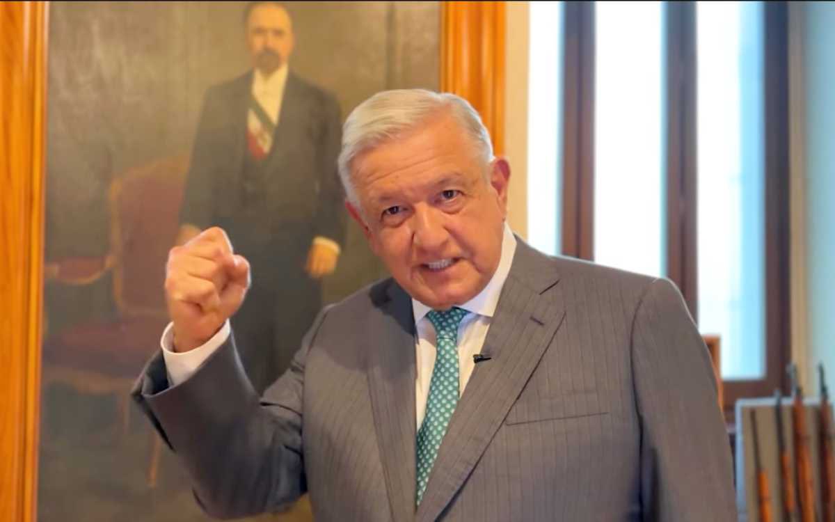 PedroFerriz's tweet photo. Estemos preparados
Palacio Nacional despide un tufo a GOLPE DE ESTADO.
En lo que se acerca el final sexenal, MALO endurece su gobierno.
Sabe que al final del túnel le espera la justicia.
Intentará quedarse en la Silla.
Veremos.
#UnderMyWriting #UMW https://t.co/2RVwRmLryI