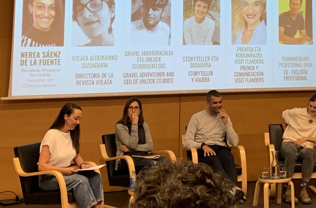 Moverse en bicicleta genera una mirada diferente, da la oportunidad de fijarse en detalles, observar cambios, detenerse en instantes.
Olga Ábalos, directora de la revista Volata. 

#EuskadiBikeCountry #CicloturismoEuskadi #EuskadiCycling