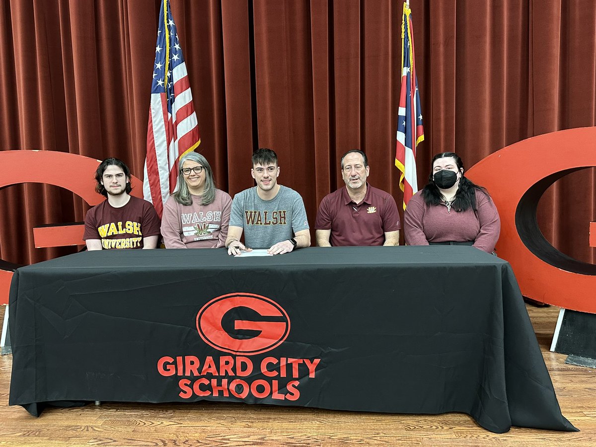 austin_malutic's tweet photo. Girard’s Thomas Cardiero signing with Walsh University this morning for basketball.    @Malutic_Live @ThomasCardiero @girardbball https://t.co/LYmfRmYpmj