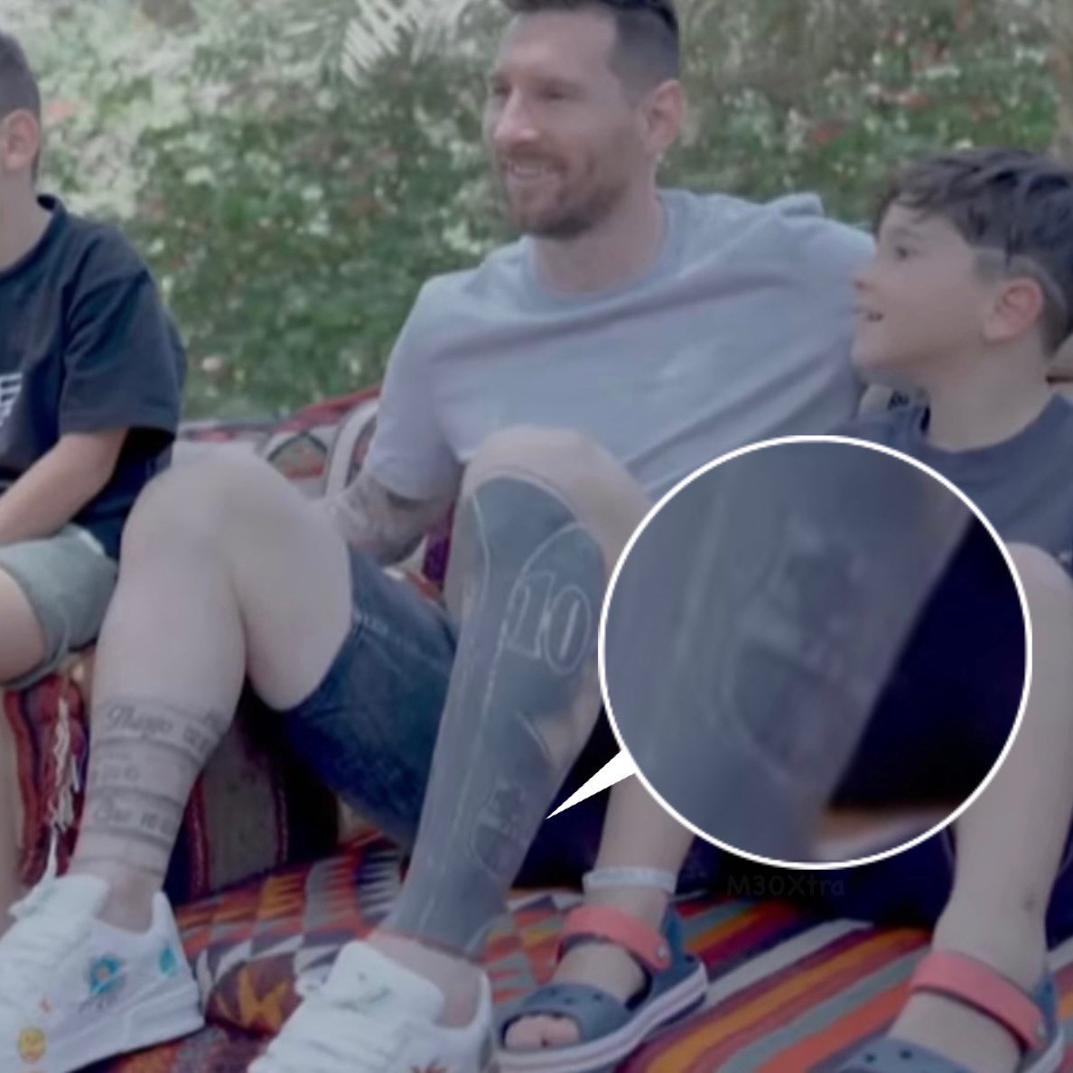 ManagingBarca's tweet photo. ❤️💙 Leo Messi's new tattoo: https://t.co/lH2XRlbTVp