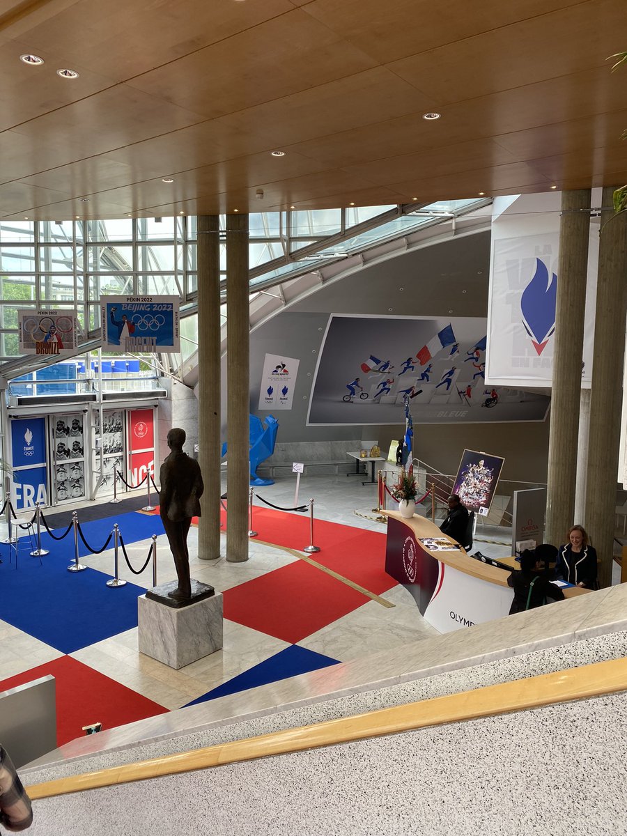 Benito_T94's tweet photo. Matinée d’échanges, très enrichissante, sur la place de la résilience dans la performance sportive avec différents entraîneurs ou responsables de structure dont  #VincentCollet 🏀🇫🇷 au sein du #CNOSF organisé par @CREPSIDF https://t.co/dSqajyYQdm