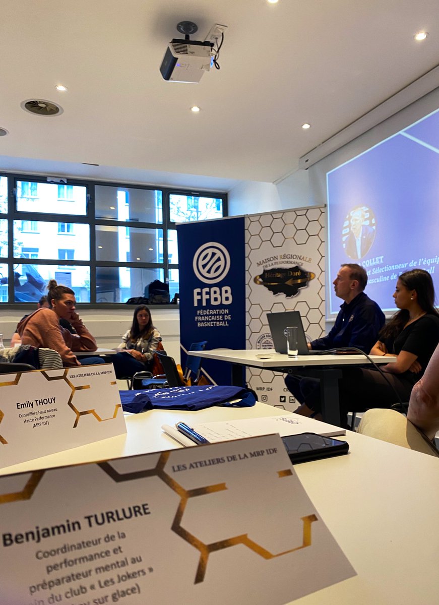 Benito_T94's tweet photo. Matinée d’échanges, très enrichissante, sur la place de la résilience dans la performance sportive avec différents entraîneurs ou responsables de structure dont  #VincentCollet 🏀🇫🇷 au sein du #CNOSF organisé par @CREPSIDF https://t.co/dSqajyYQdm