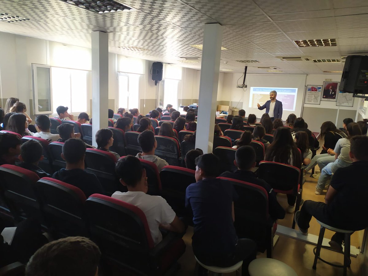 karatasmem1's tweet photo. "Etkili Eğitim-Öğretim Teknikleri Semineri"
Psikoterapist Sn. Adnan KALKAN; Tuzla Ç.P.A.L, Tuzla Ortaokulu ve Tuzla İlkokulu öğretmenlerine "Eğitim-Öğretim Teknikleri" Semineri  verdi. Seminerde farklı zeka türlerine, eğitimde bireysel farklılıklara ve eğitimde kullanılabilecek https://t.co/cX2gCuP1Wn