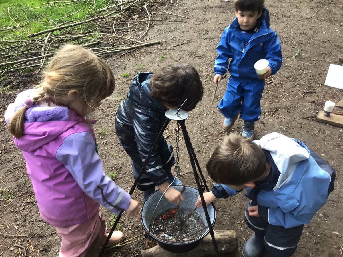 BSNJSV's tweet photo. A great session at forest school today; exploring, transporting, foraging, making, mixing and writing #JSVFoundation1 #BSNForestSchool #naturepedagogy 🌿🌳 https://t.co/s806dibH7E