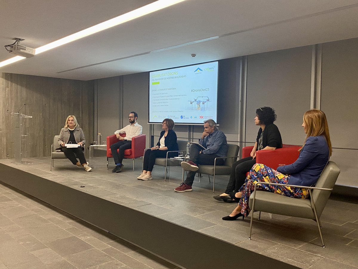 Aquest primer cas s'ha contextualitzat dins la jornada d'usabilitat de drons pel transport de mostres biològiques 

Una vuitantena de persones de diverses entitats del sector sanitari i d’emergències de Catalunya hi han participat #DronsOlot23 #Olot 

🔗bit.ly/3B0kfp3
