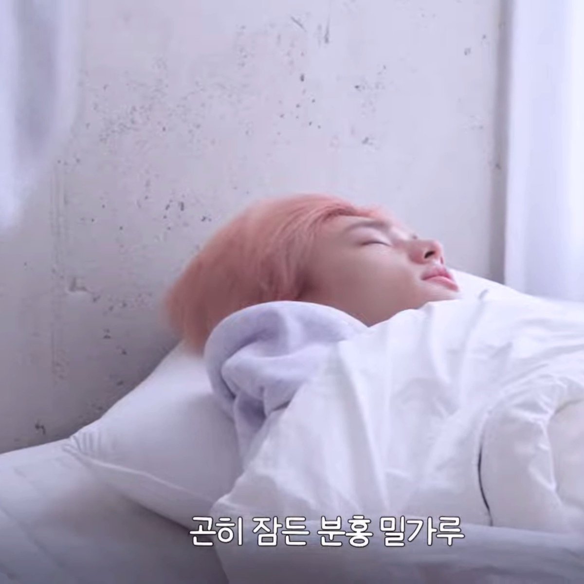 ssomi_SKZlove's tweet photo. 😴 https://t.co/GHHGN1tN3a