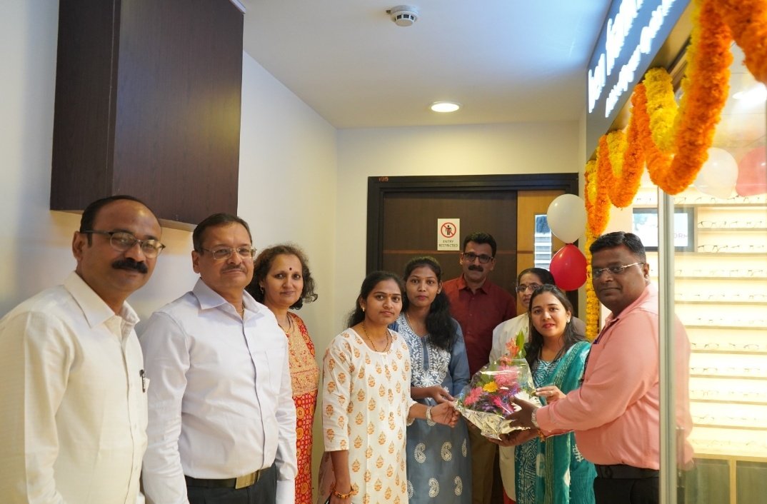 Er_Riteshshelke's tweet photo. @Chellaram_Hosp Ben franklin optical Store inauguration at Chellaram Hospital #Bavdhan 
#eyecare #benfranklin #opthal https://t.co/kO6CRi3oyG