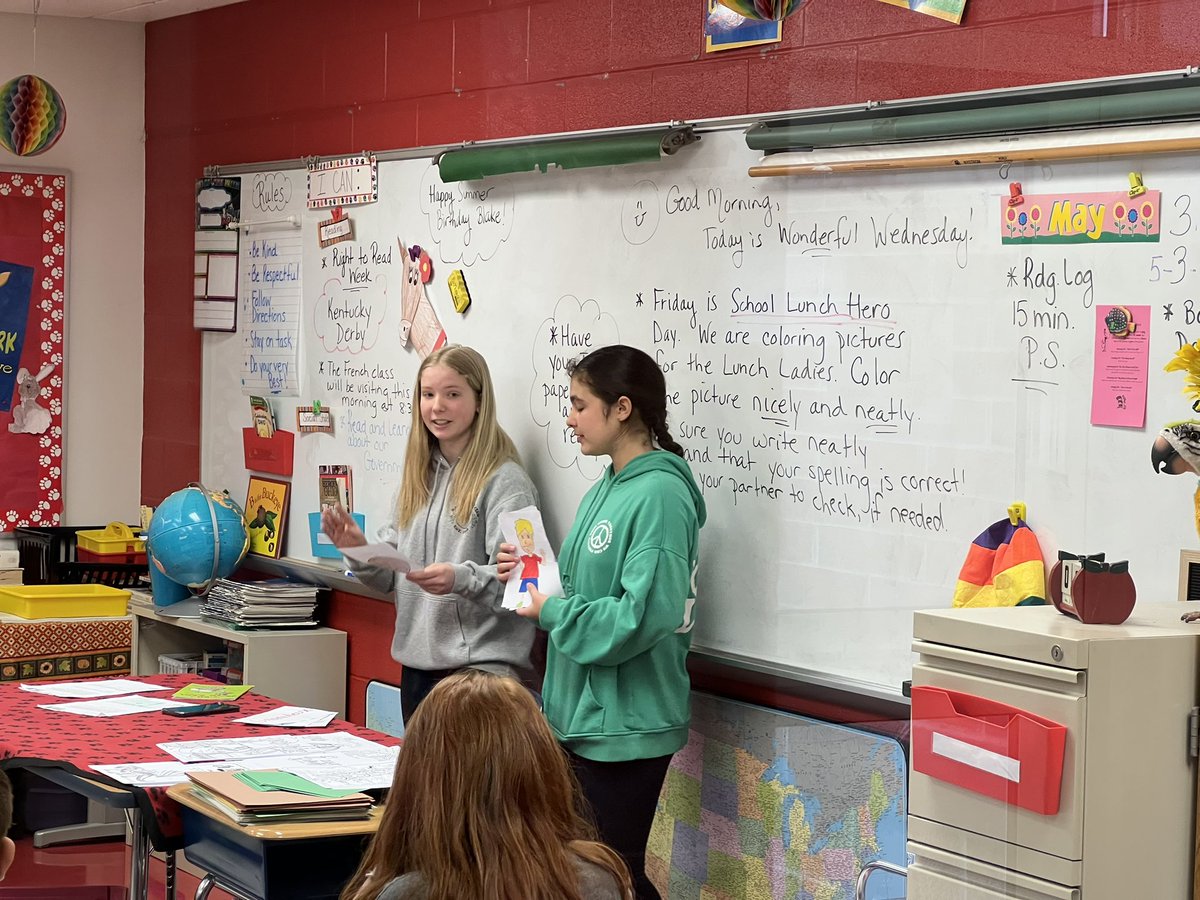 TuslawMLC's tweet photo. French 3 helped the 1st and 4th graders at TES celebrate #righttoreadweek https://t.co/k1TRY5mZwD