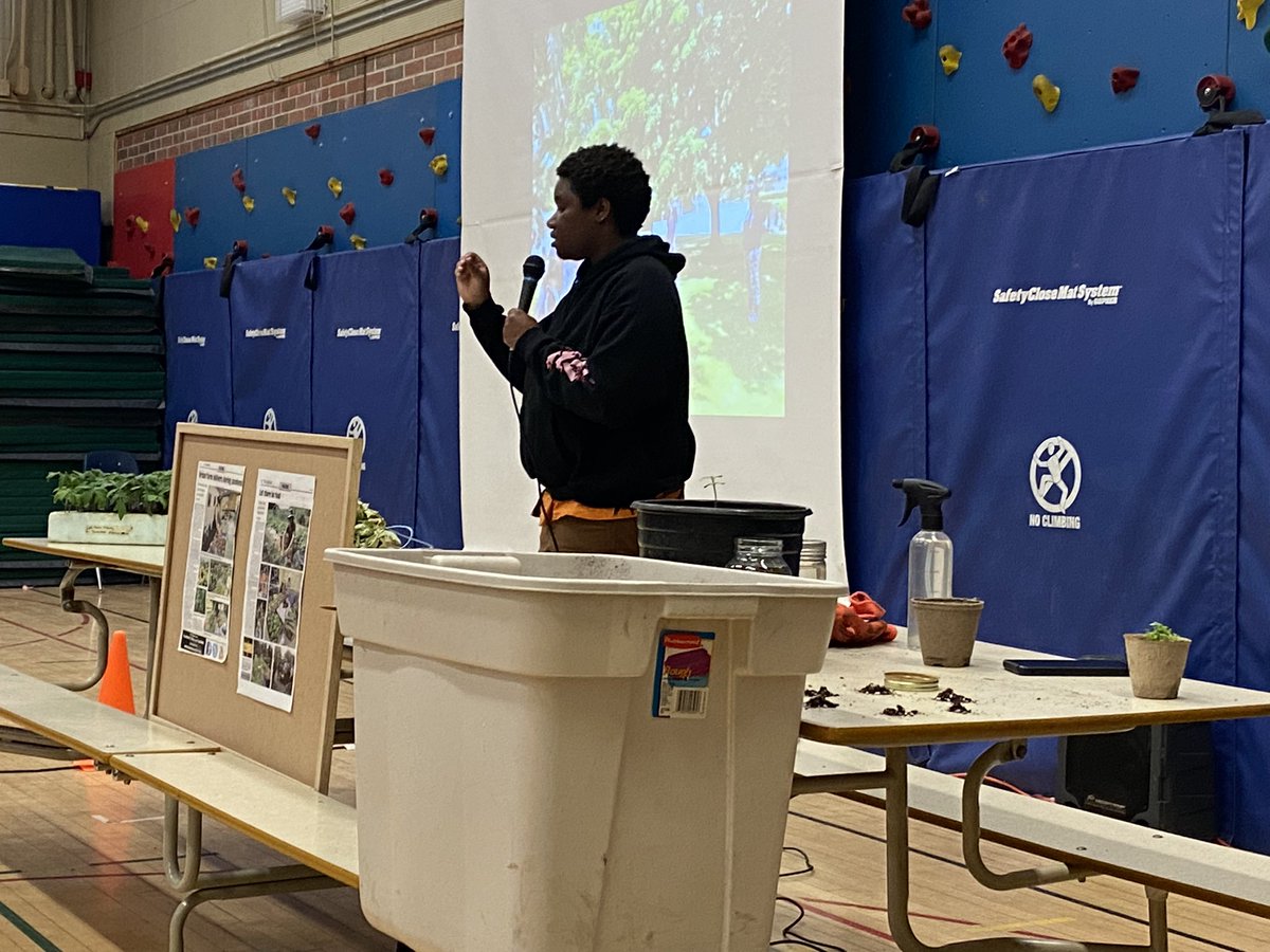 HabermellM's tweet photo. Seed to Table🌱🍅🍽️

Families attended the Three valleys Seed to Table event!  Thank you to Anelia, Melodie, and Nicky for their wonderful demonstrations 🥳🌱🍽️. A big thank you to Helen for organizing the event! https://t.co/9CPtlXQYxp