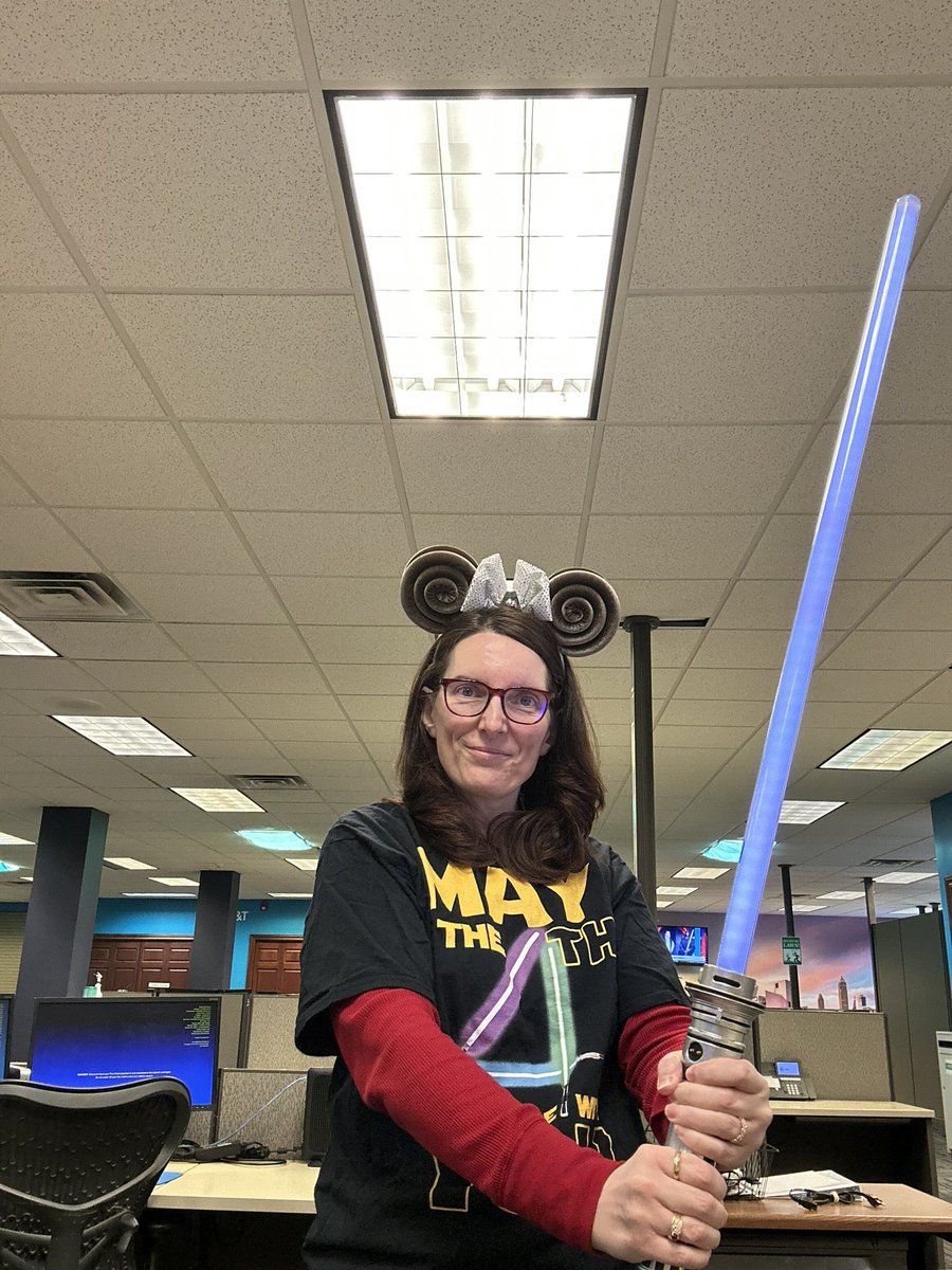 spencemo's tweet photo. #starwarsday2023, but make it #LifeAtATT!
#mbcgoodstuff
#thatsnomoon
#wegotyourbackoffice
#May4thBeWithYou https://t.co/oZmlnnFijW