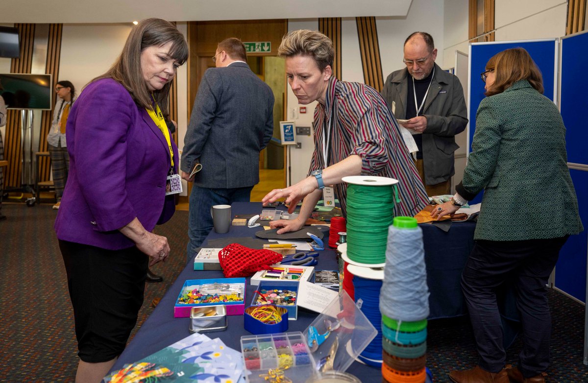 MAKEManifesto's tweet photo. More images from our #MAKELearn drop-in event at Scottish Parliament - 2️⃣ weeks ago already!

It was wonderful how many MSPs were interested in the campaign &amp; engaged withhands-on demonstrations that we had prepared to accompany the Report &amp; Key Findings.📷 Photos by Neil Hanna https://t.co/71ptFeTHiC