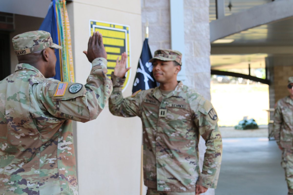 Commander, 2-39IN tweet media