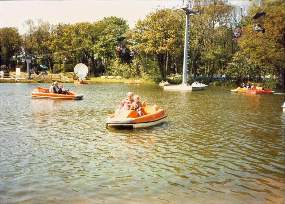 PWHPlace's tweet photo. #PWH40 Whether pedaling on the water, gliding through the air or yelling into a big satellite dish... You really could do it all at Pleasurewood Hills, back in the day! https://t.co/yacHeNrEJm