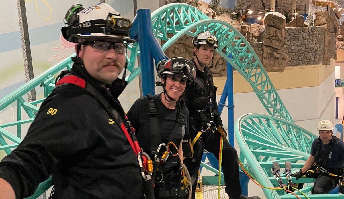 EdinaFire's tweet image. Today is #InternationalFirefightersDay! Big thank you to all of our Paramedic Firefighters for everything they do for our Community, and thank you to our mutual aid partners for showing up for Edina residents when they need it most, too.