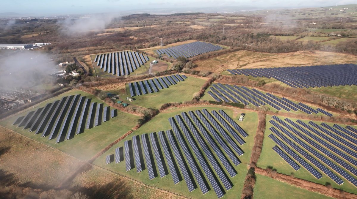 WGClimateChange's tweet photo. The new Welsh Government Energy Service, a consortium led by @thecarbontrust and @EnergySvgTrust, will help achieve a net zero public sector by 2030 by supporting renewable energy and decarbonisation 👇
https://t.co/mc4XKEmPtu https://t.co/DzY201C9vD