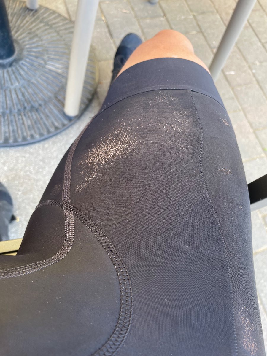 BenHuddles's tweet photo. @rapha having issues with my core bibs. Had a while but only worn about 30 times and elastic seems to coming out of the fabric. https://t.co/a5lU9qvTsc