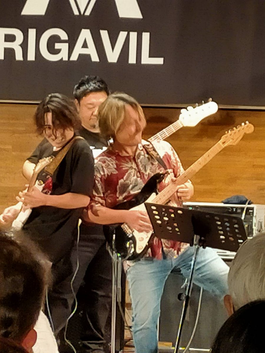 yumi7492's tweet photo. 高槻JAZZストリート2023満喫しましたー久しぶりに音楽を堪能出来ました(^-^)演者の方々スタッフの方々ありがとうございました。来年も行くぞー😊
#高槻ジャズストリート2023
#BUG
#BJ現輝FunkUnit
#ジャンクフジヤマ
#BoneOut https://t.co/XGa1zW8Sgq