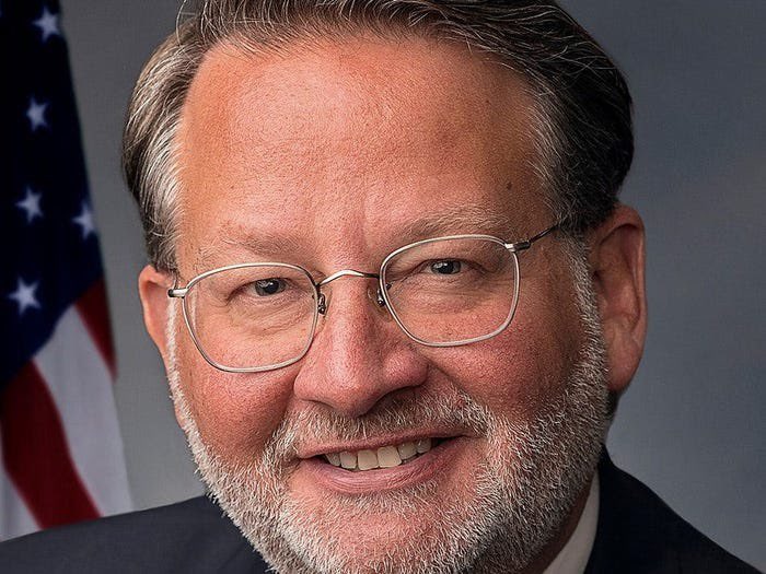 #stockact crook 11
<a href="/GaryPeters/">Gary Peters</a> (D-MI)
Months late reporting purchase up to 15k of #fskkr #stock 

Wonder what would happen to a fisherman in #Michigan who decided to put off buying his license for several months.  Probably would have a bigger fine than this guy. 

#crime #Clown
