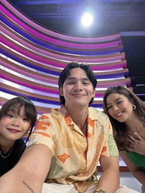 with RMD and Miles Ocampo

#TWORIPJoyce
TWO PAALAM JOYCE