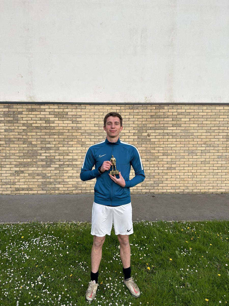StrethamRes's tweet photo. It’s POTM time 🚨
For our last instalment of the season, our Player of the Month for April is George Morris!
With 4 goals to his name, the boys been on fire recently, and ended the season with a bang 🔥
Here he is, cheesy grin an all 😁
Congrats, Morris!
#RowZ
#UTS
🔵⚪️ https://t.co/A96ytIH5c0