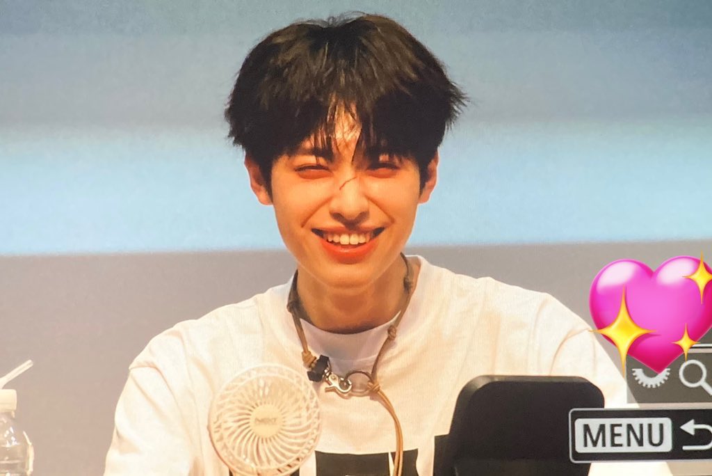 G020114's tweet photo. 230504 뮤플 대면

지석 하이💓

#엑스디너리히어로즈 #XdinaryHeroes #가온 #Gaon https://t.co/b5ZPButSOv