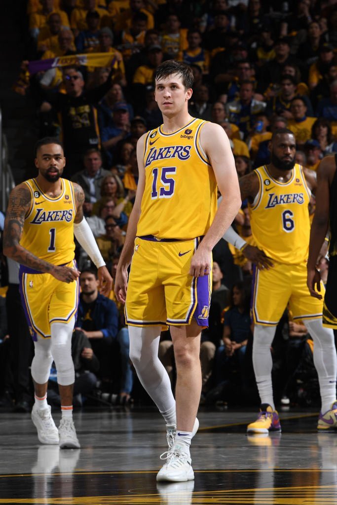 LakersEmpire's tweet photo. GAME DAY #LakeShow https://t.co/vFeqTlkqx1