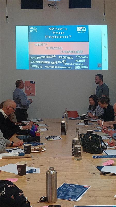 CivicDataCoop's tweet photo. First up to pitch is @VizboxLTD who plan to use virtual reality as an alternative therapy for those in mental health crisis https://t.co/GYomXvFxVz