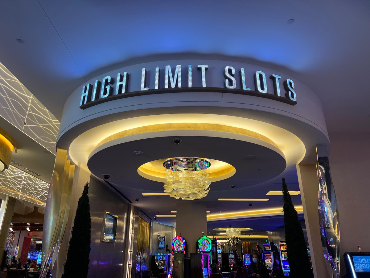 gablecompany's tweet image. Exceptional signs create a noticeable presence. See our work at @MGMNatlHarbor: gablecompany.com/project_profil…

#channelletters #illuminatedsigns #visualsolutions #gamingsolutions #MadeByGable